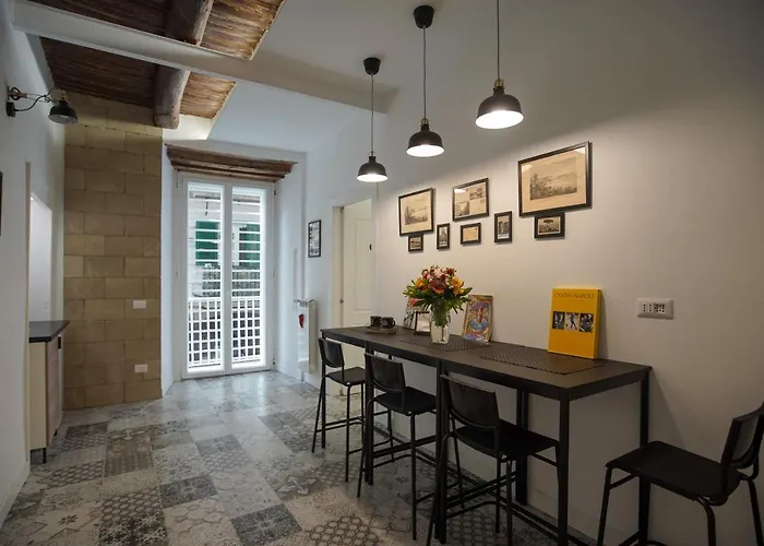 Hotel Cartoline di Napoli